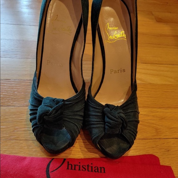 Christian Louboutin green suede pumps size 37.5 - Picture 3 of 6